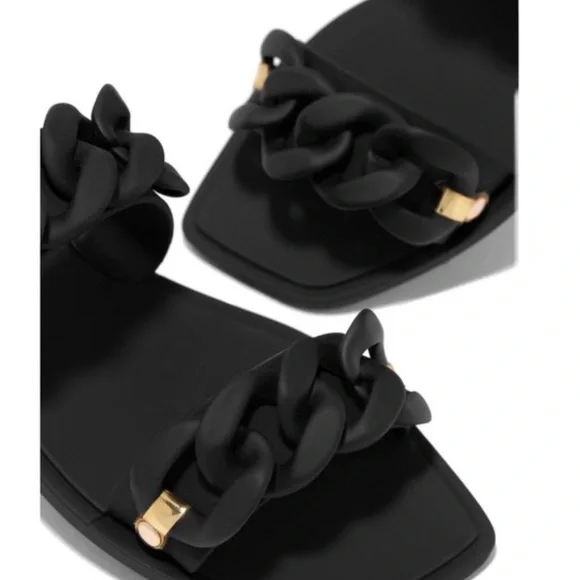 !! NEW !! Jelly Slide Sandals with Chain Detail in Matte Black - Picture 3 of 11